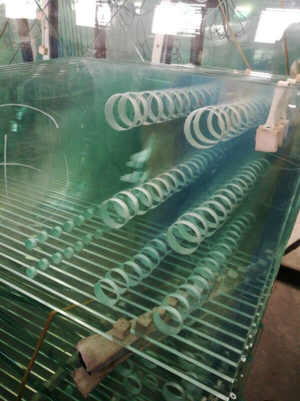 Industrial Glass Cutting Machine